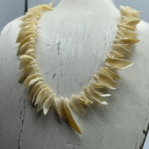 Vintage Mother of Pearl shell spike necklace “Surf Warrior”. - Picture 5 of 7